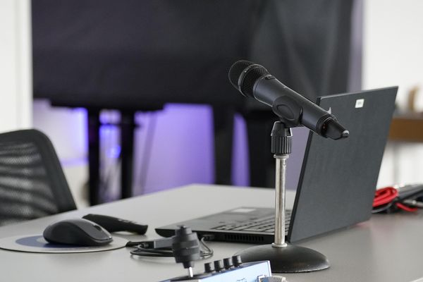 Jak wygląda typowa lekcja angielskiego online i dlaczego warto z niej skorzystać?